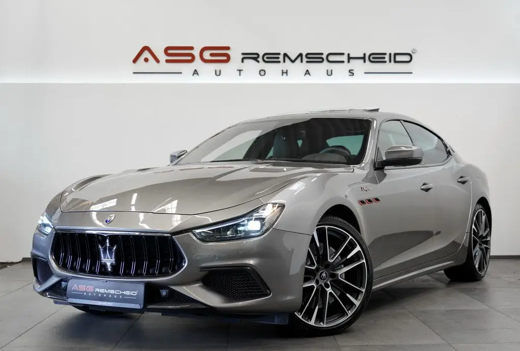 Photo 1 : Maserati Ghibli 2020 Essence