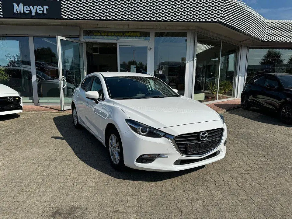 Photo 1 : Mazda 3 2018 Essence