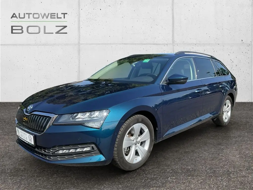 Photo 1 : Skoda Superb 2022 Essence