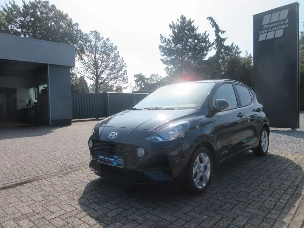 Photo 1 : Hyundai I10 2023 Petrol