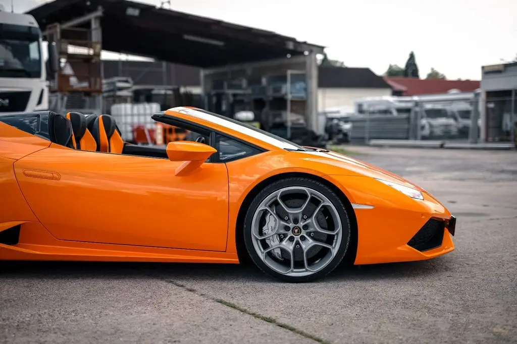 Photo 1 : Lamborghini Huracan 2019 Petrol