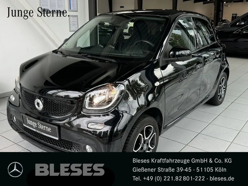 Photo 1 : Smart Forfour 2019 Petrol