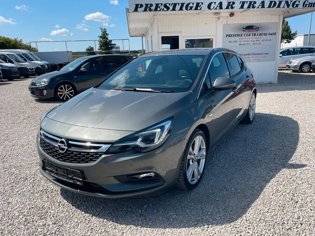 Photo 1 : Opel Astra 2017 Petrol