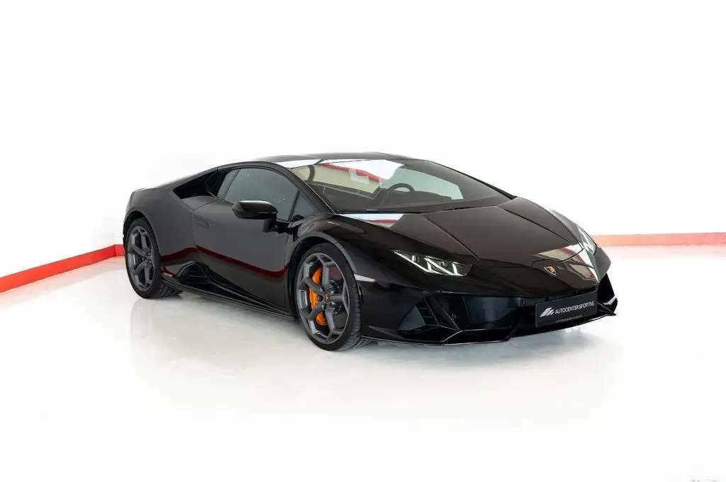 Photo 1 : Lamborghini Huracan 2022 Essence