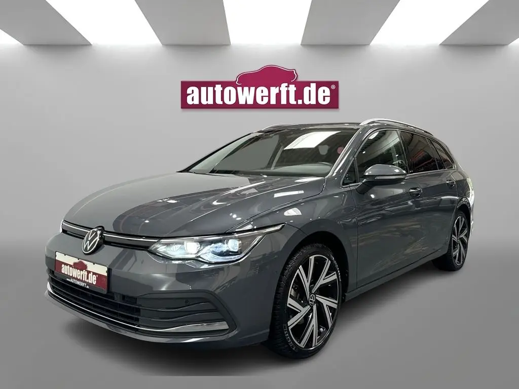 Photo 1 : Volkswagen Golf 2022 Essence