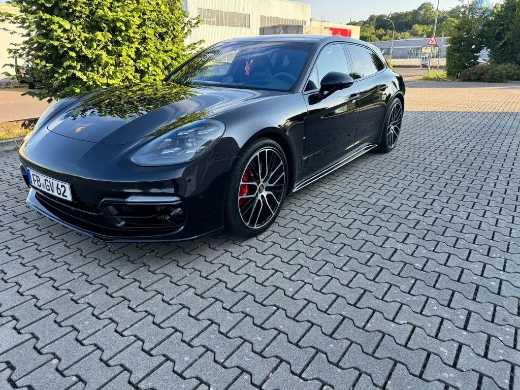 Photo 1 : Porsche Panamera 2021 Essence