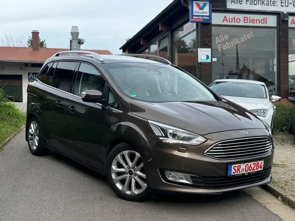 Photo 1 : Ford Grand C-max 2017 Petrol