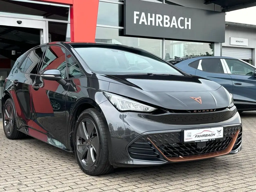 Photo 1 : Cupra Born 2022 Non renseigné