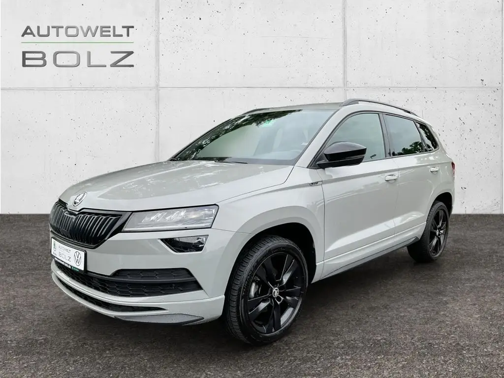 Photo 1 : Skoda Karoq 2020 Essence