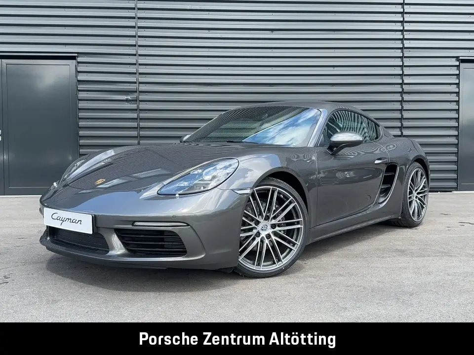 Photo 1 : Porsche 718 2024 Essence