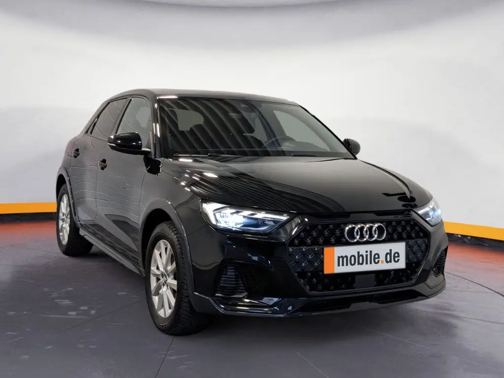 Photo 1 : Audi A1 2022 Essence