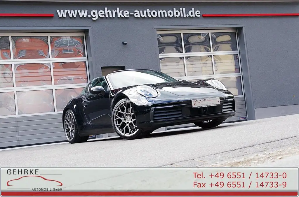 Photo 1 : Porsche 992 2024 Petrol