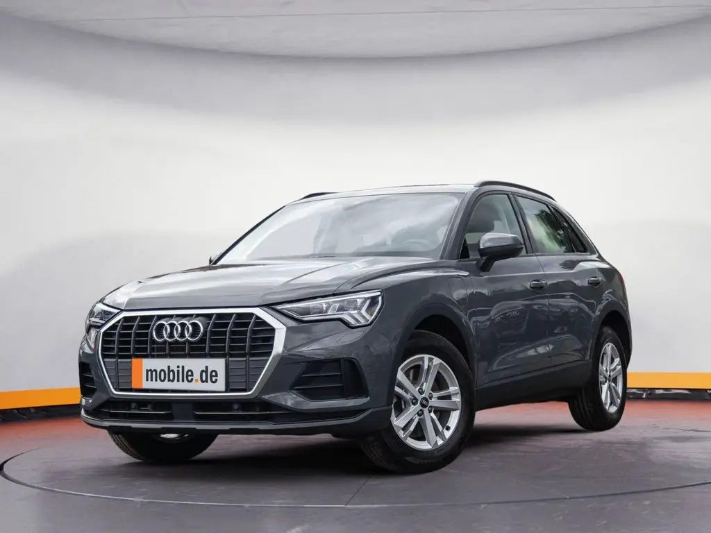 Photo 1 : Audi Q3 2022 Hybrid