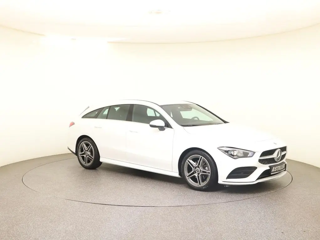 Photo 1 : Mercedes-benz Classe Cla 2023 Essence