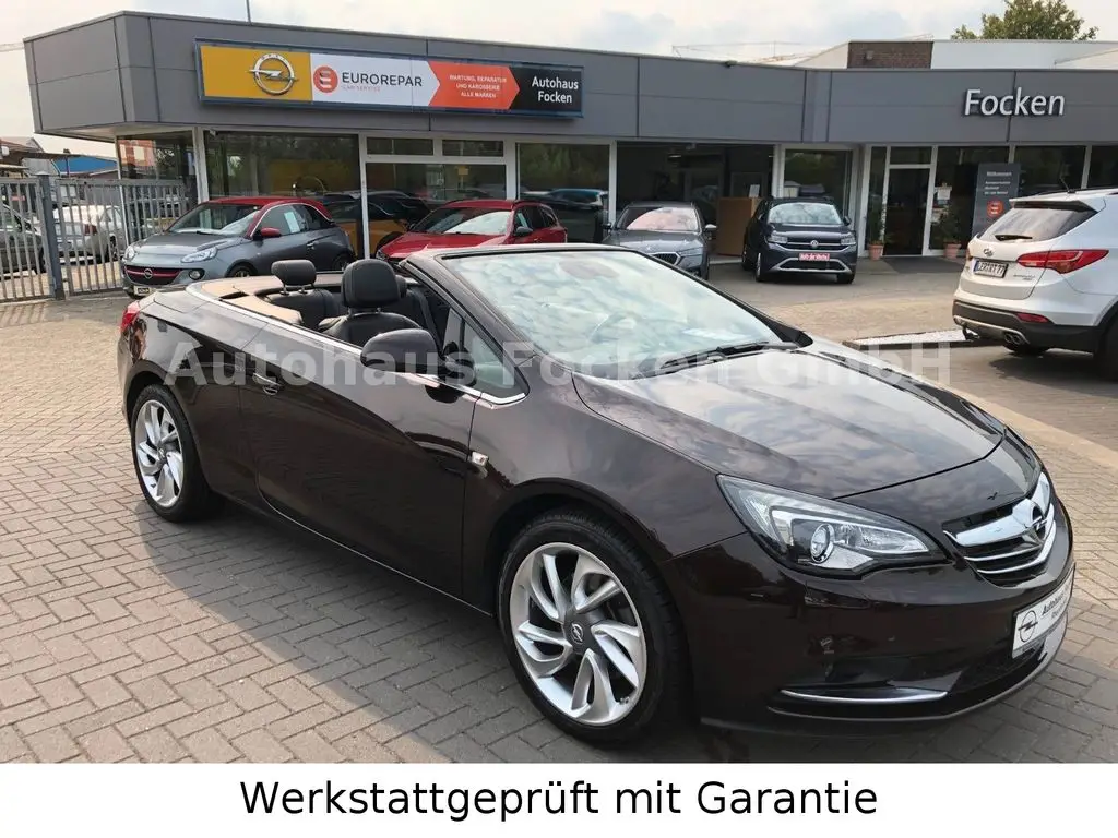 Photo 1 : Opel Cascada 2015 Petrol