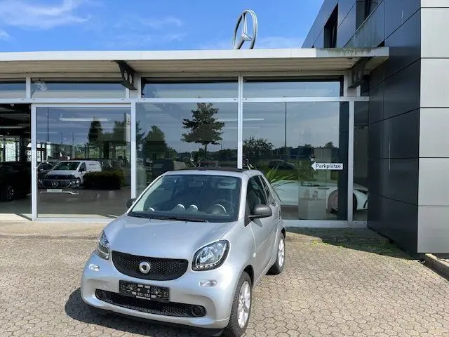 Photo 1 : Smart Fortwo 2019 Petrol