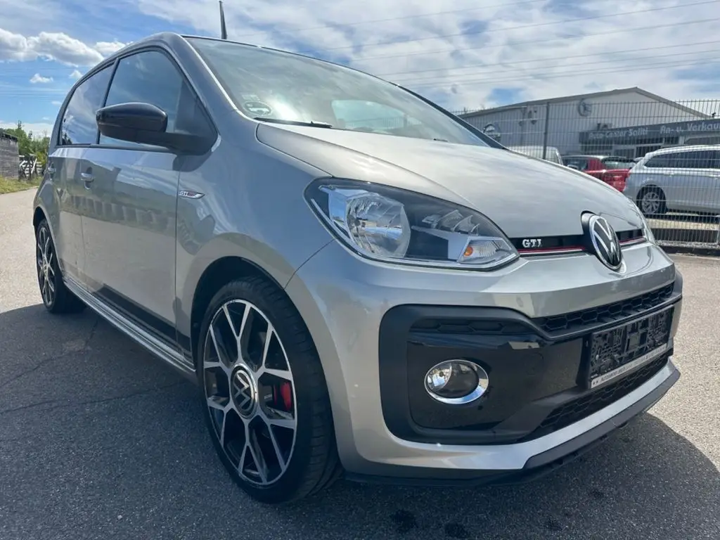 Photo 1 : Volkswagen Up! 2021 Essence