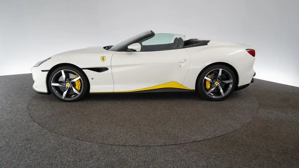 Photo 1 : Ferrari Portofino 2023 Petrol