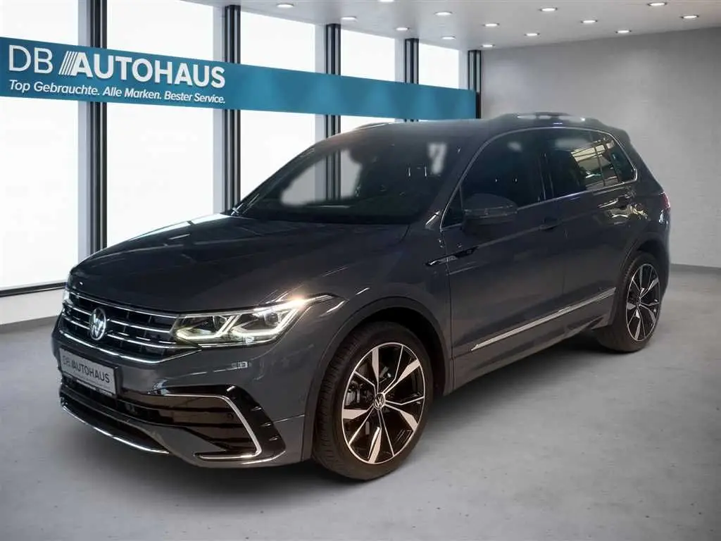 Photo 1 : Volkswagen Tiguan 2023 Essence