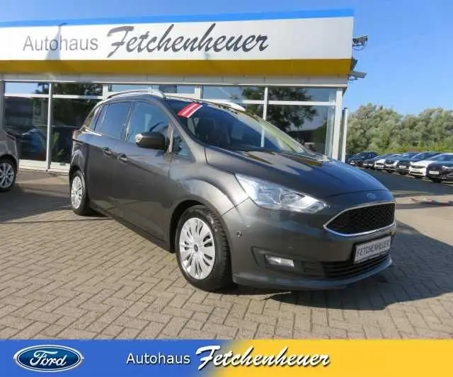 Photo 1 : Ford Grand C-max 2016 Essence