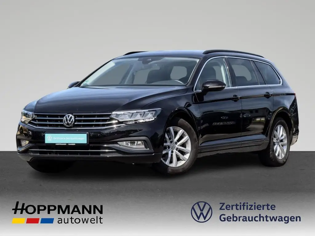 Photo 1 : Volkswagen Passat 2019 Petrol