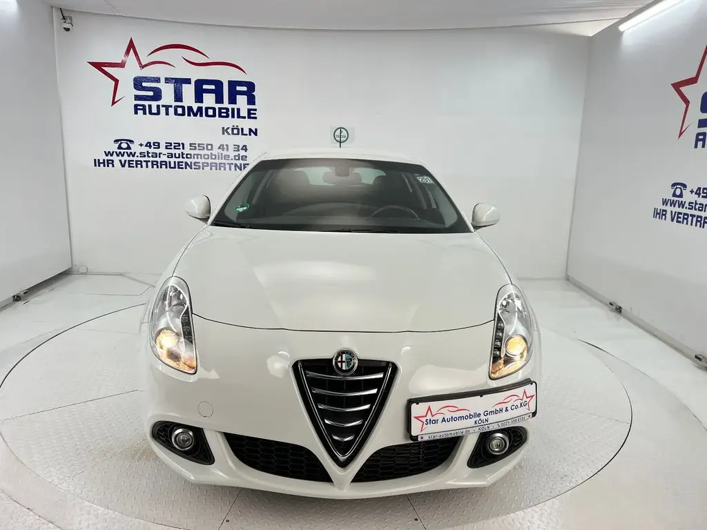 Photo 1 : Alfa Romeo Giulietta 2015 Diesel