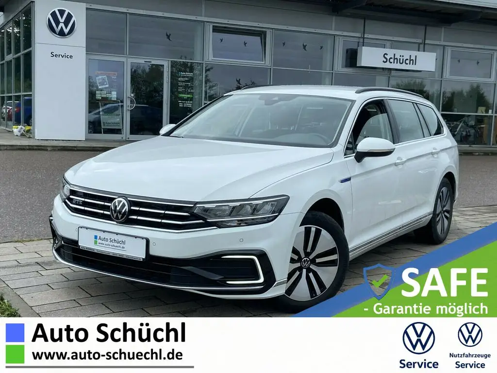 Photo 1 : Volkswagen Passat 2021 Hybrid