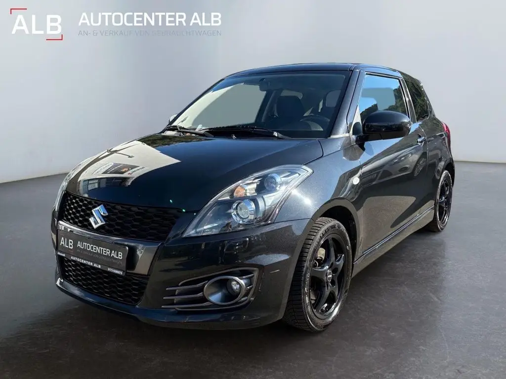 Photo 1 : Suzuki Swift 2015 Petrol