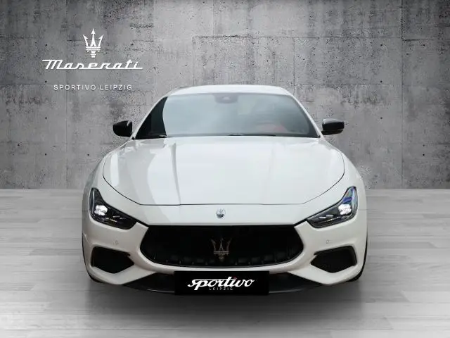 Photo 1 : Maserati Ghibli 2022 Petrol