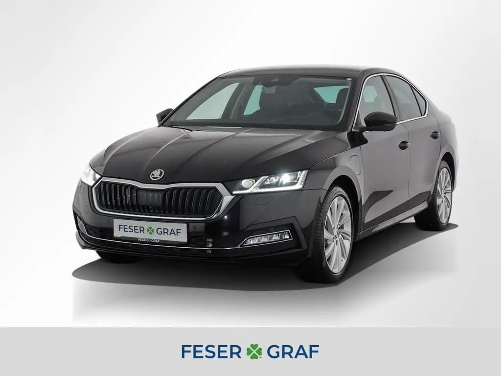 Photo 1 : Skoda Octavia 2023 Hybride