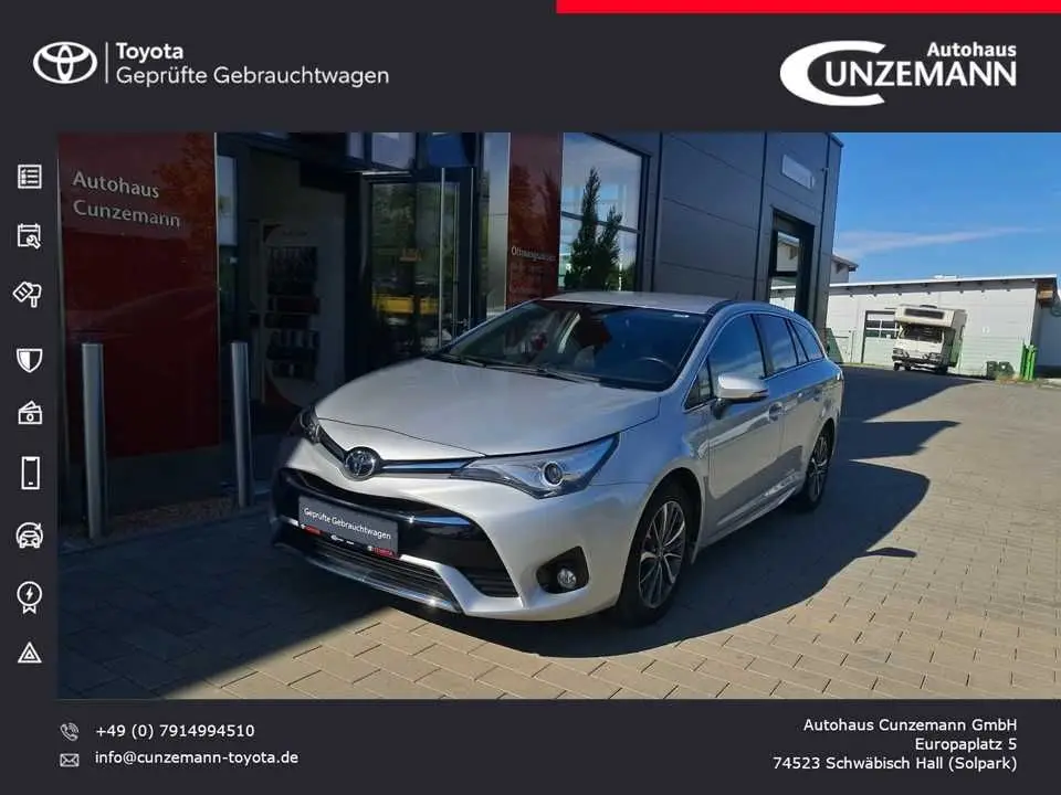 Photo 1 : Toyota Avensis 2017 Essence