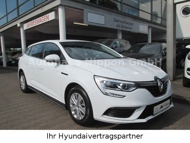 Photo 1 : Renault Megane 2017 Petrol