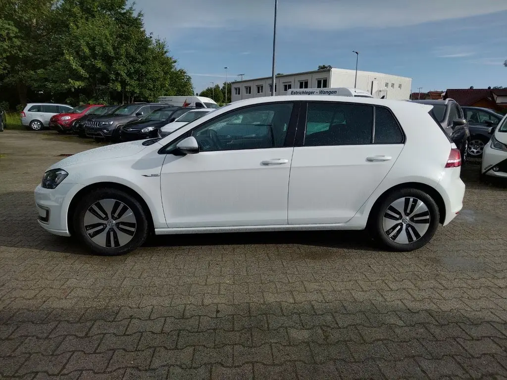 Photo 1 : Volkswagen Golf 2016 Not specified