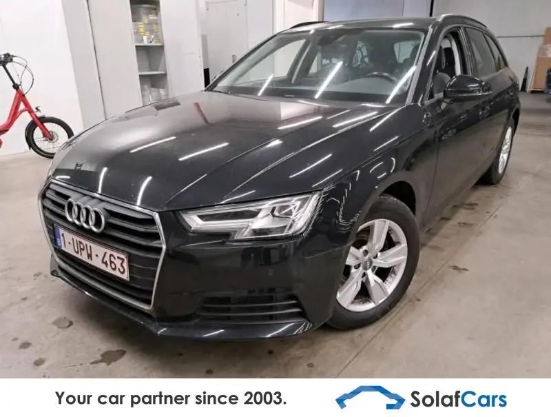 Photo 1 : Audi A4 2018 Essence