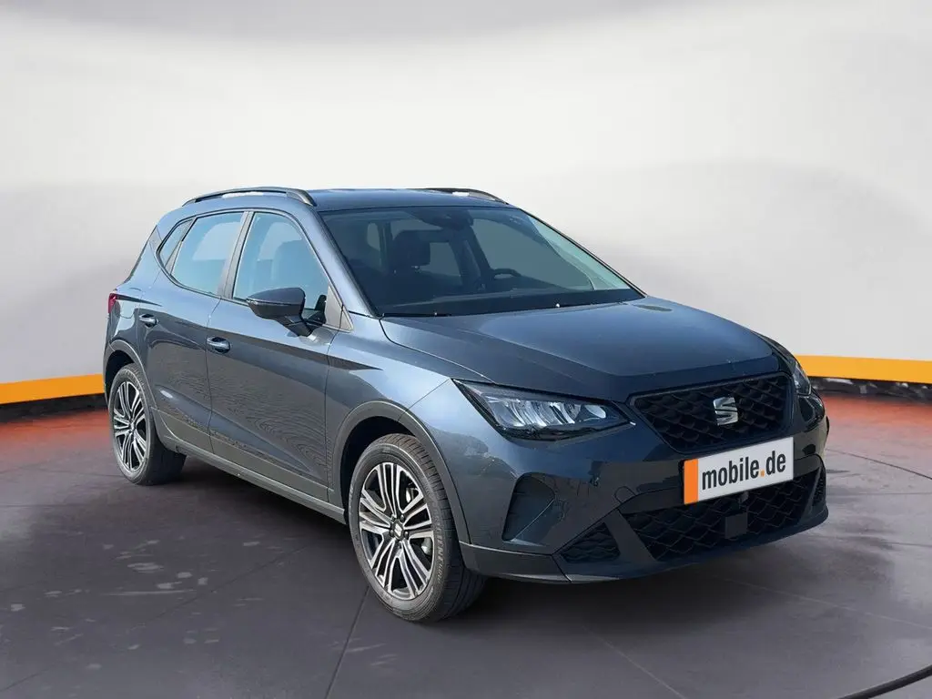 Photo 1 : Seat Arona 2024 Petrol