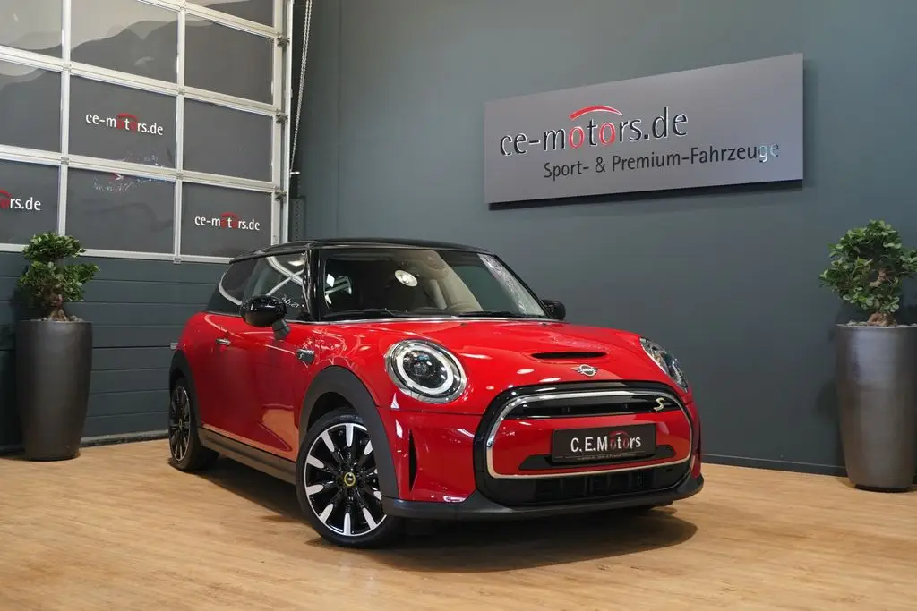 Photo 1 : Mini Cooper 2023 Non renseigné