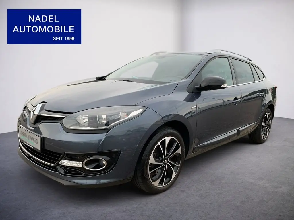 Photo 1 : Renault Megane 2015 Essence