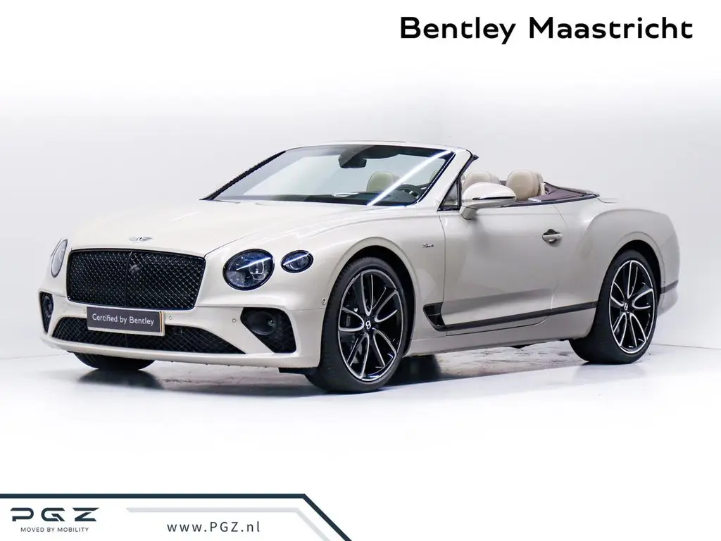 Photo 1 : Bentley Continental 2023 Essence