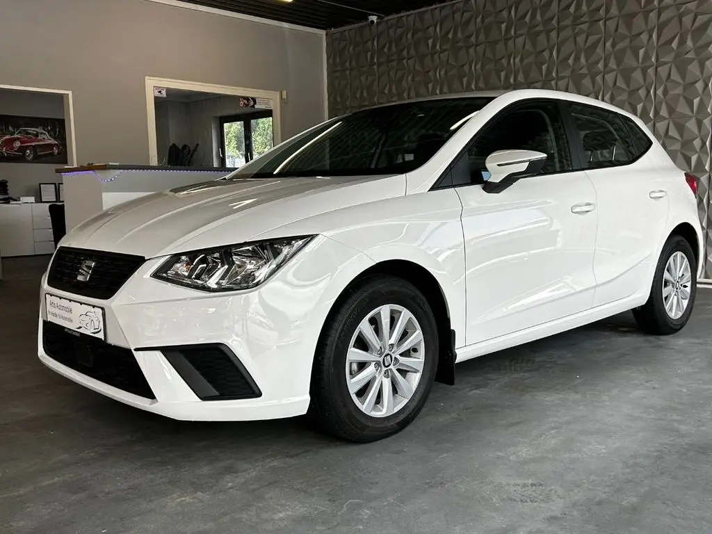 Photo 1 : Seat Ibiza 2021 Petrol