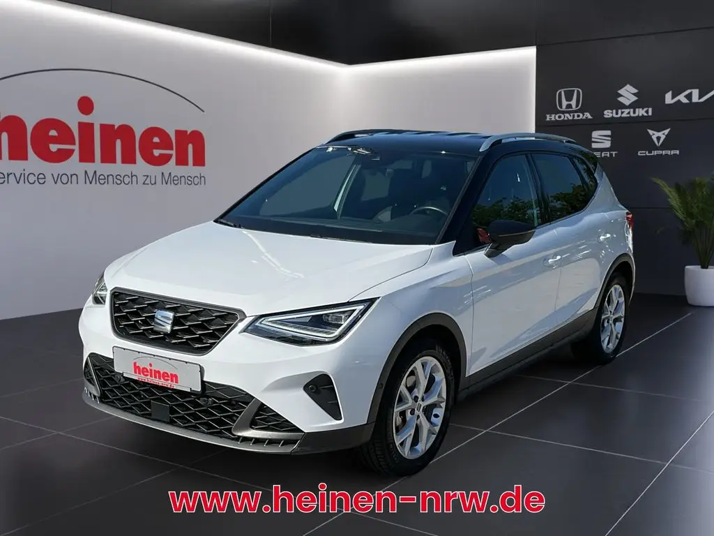 Photo 1 : Seat Arona 2022 Petrol