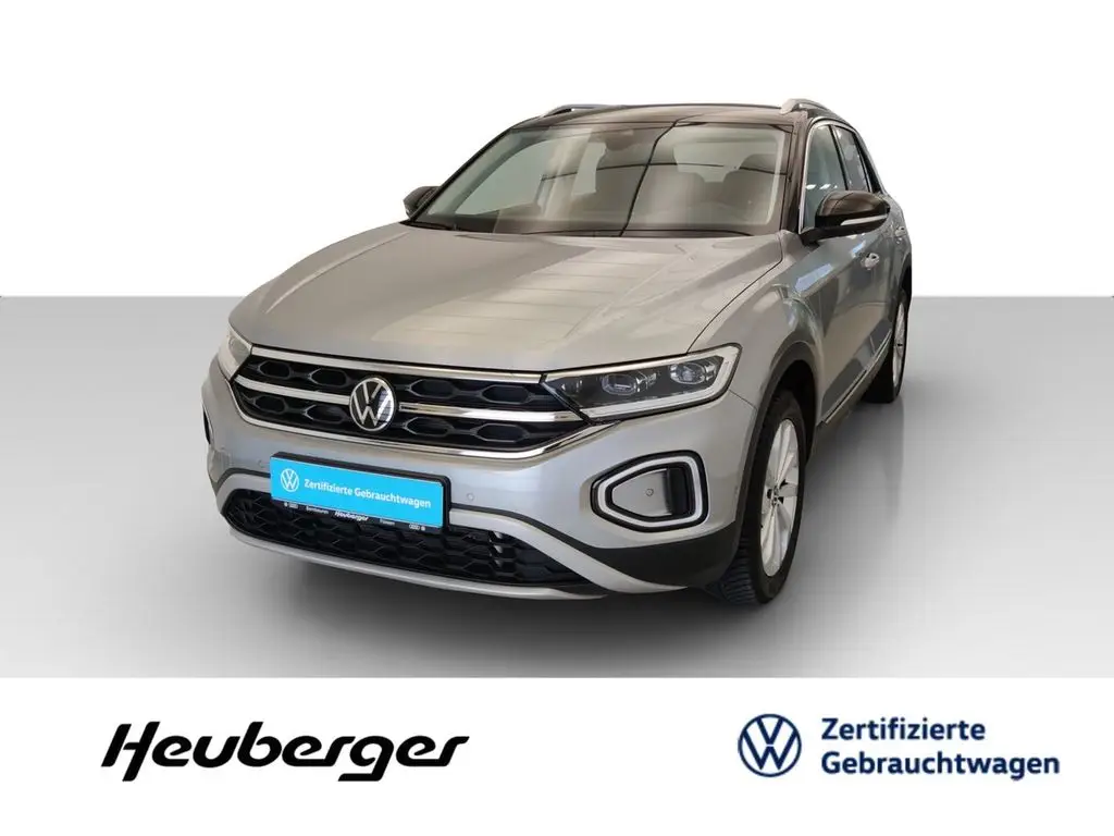 Photo 1 : Volkswagen T-roc 2023 Essence