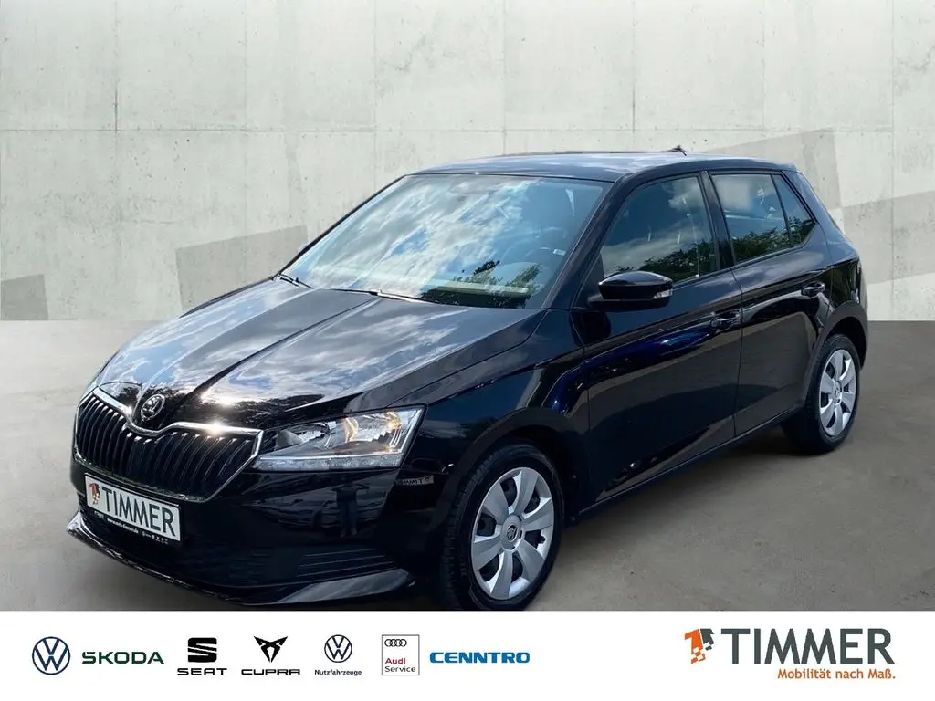 Photo 1 : Skoda Fabia 2021 Petrol