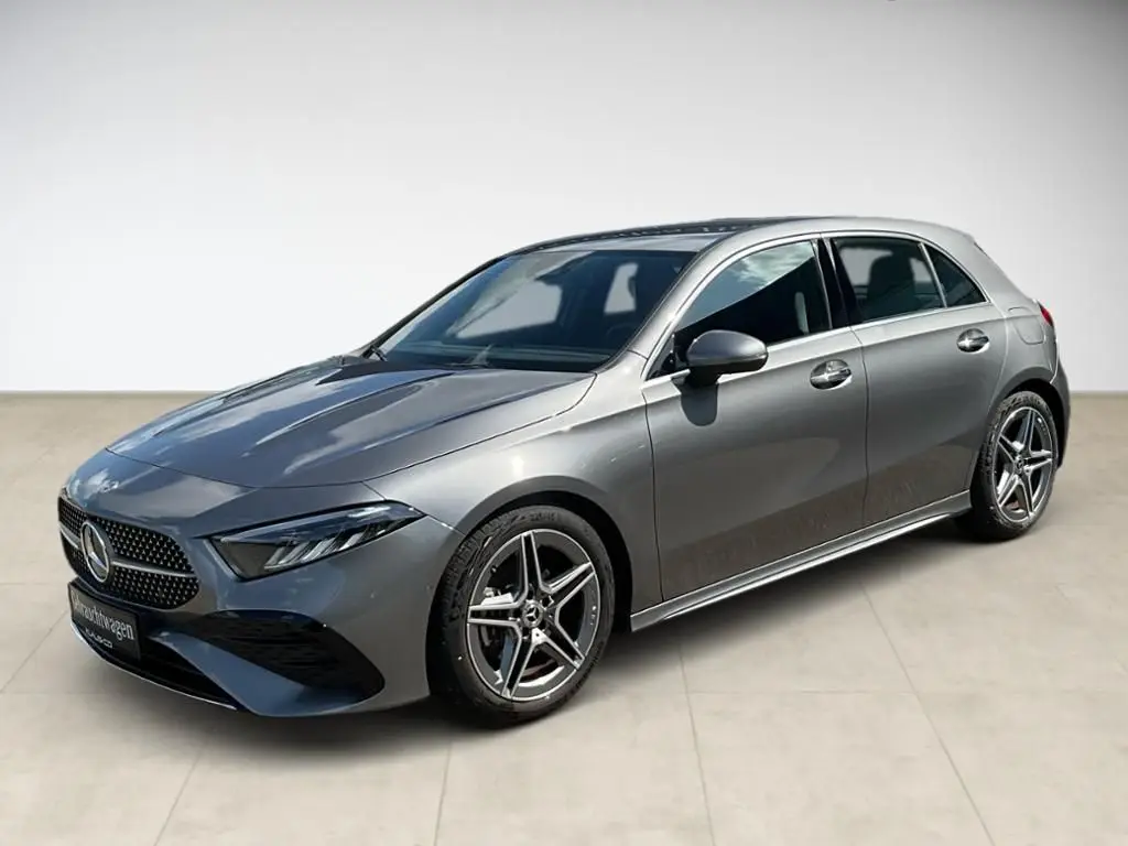 Photo 1 : Mercedes-benz Classe A 2023 Petrol