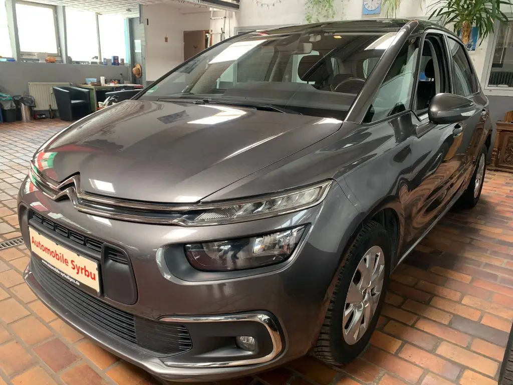 Photo 1 : Citroen C4 2017 Essence