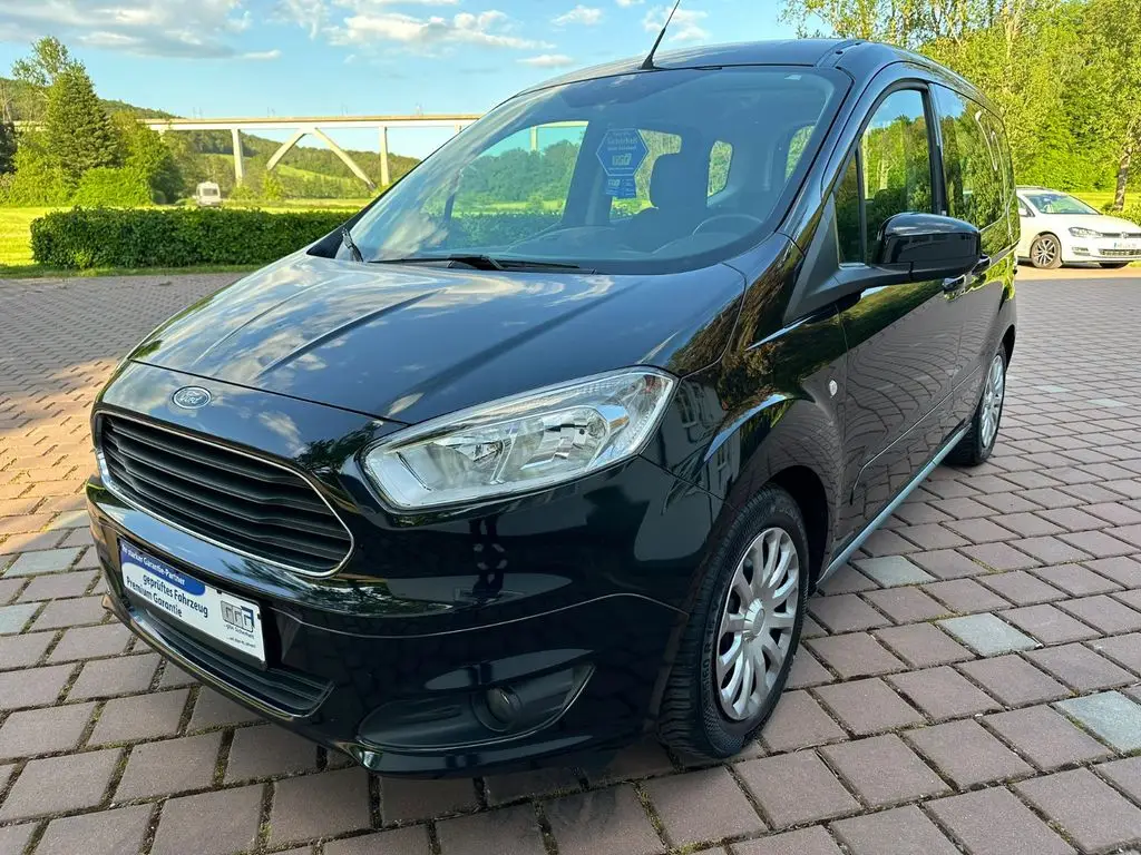 Photo 1 : Ford Tourneo 2015 Petrol