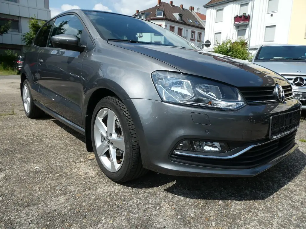 Photo 1 : Volkswagen Polo 2017 Petrol