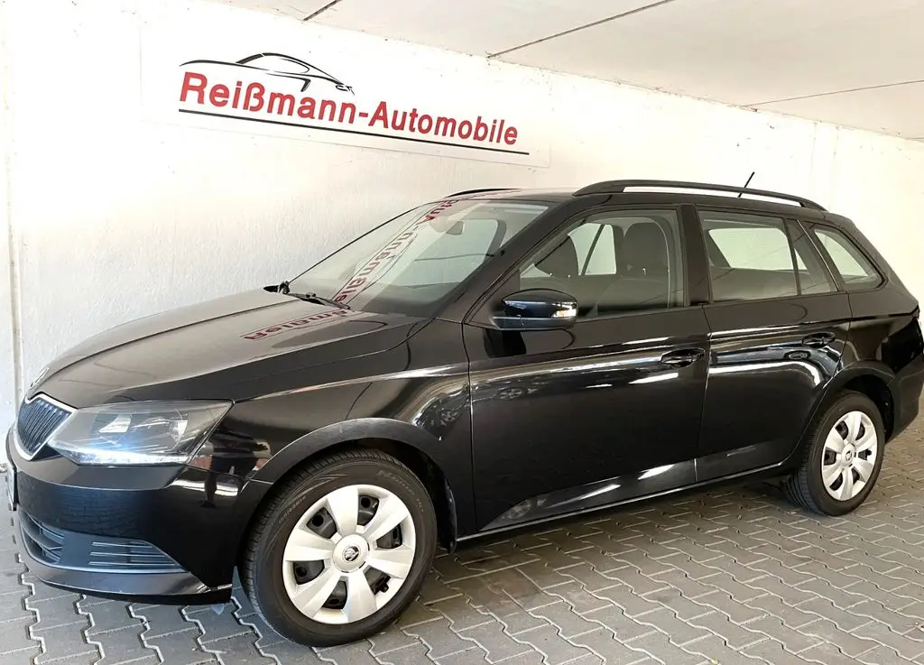 Photo 1 : Skoda Fabia 2017 Diesel