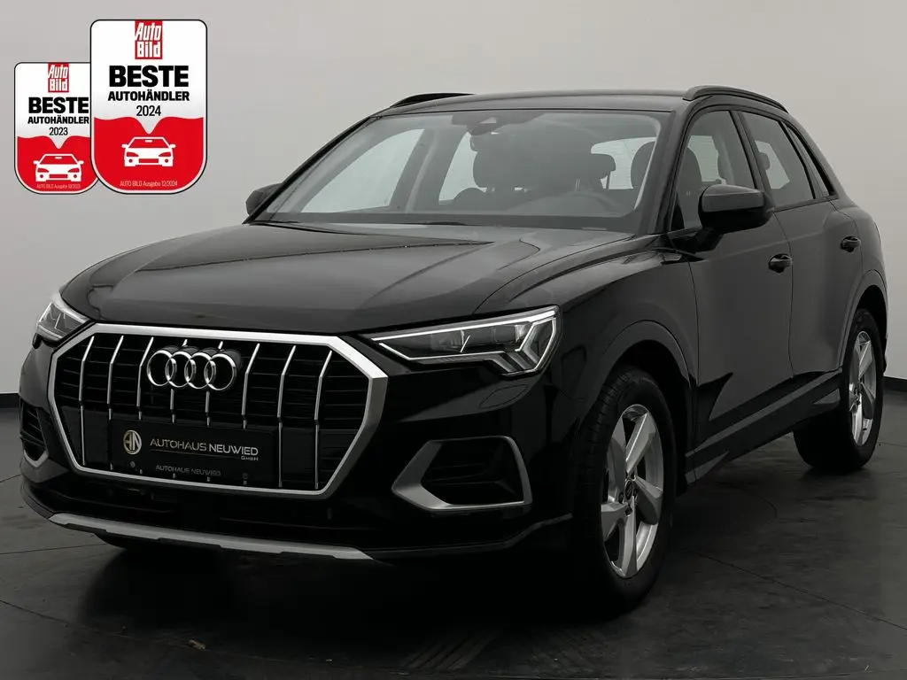 Photo 1 : Audi Q3 2024 Essence