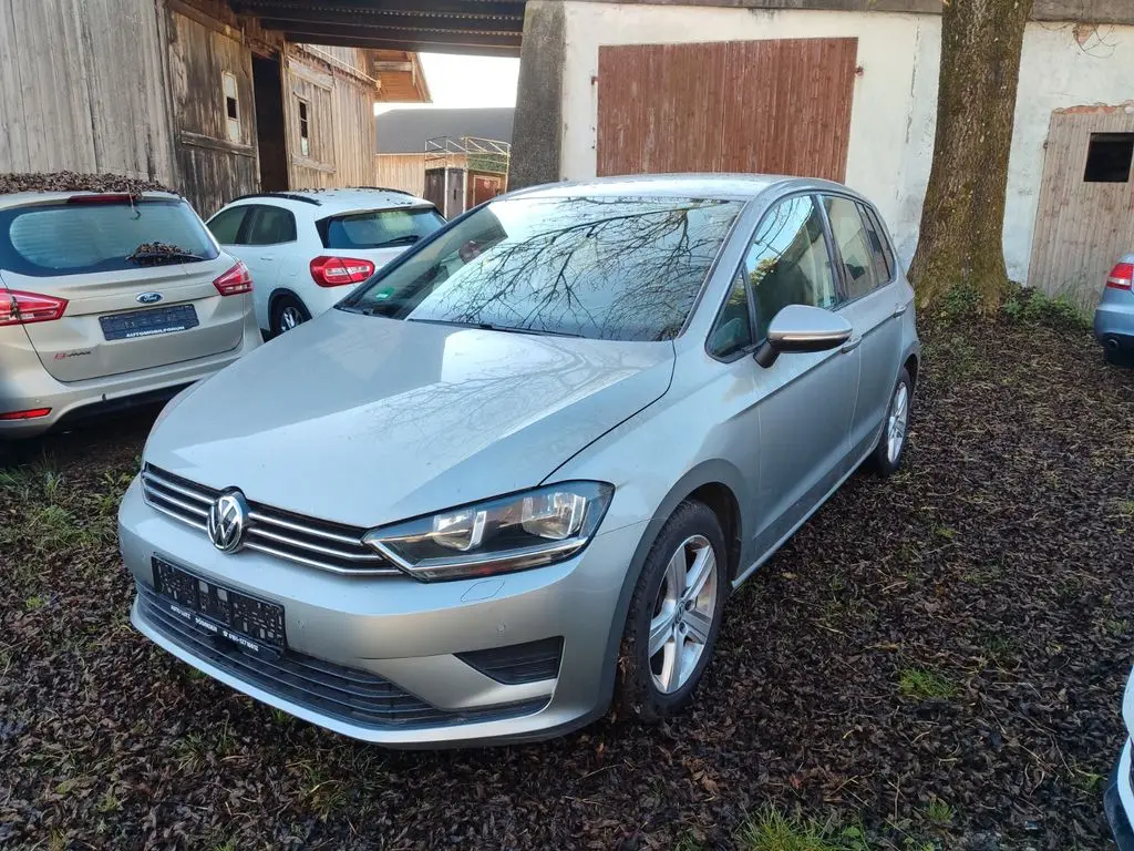 Photo 1 : Volkswagen Golf 2015 Petrol