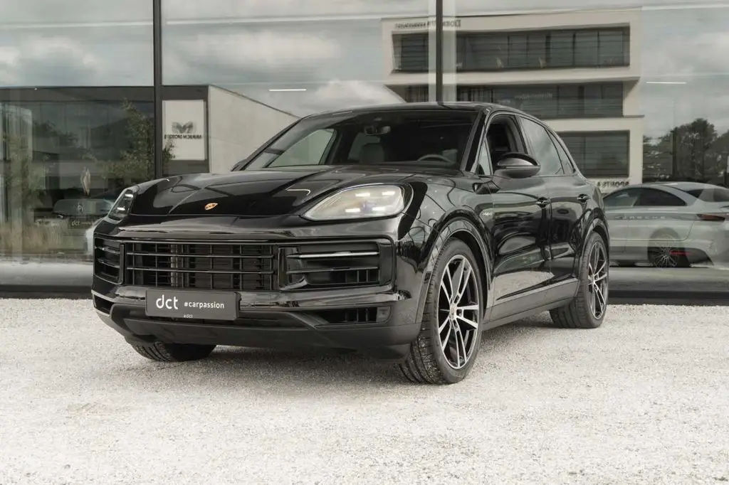 Photo 1 : Porsche Cayenne 2024 Hybrid